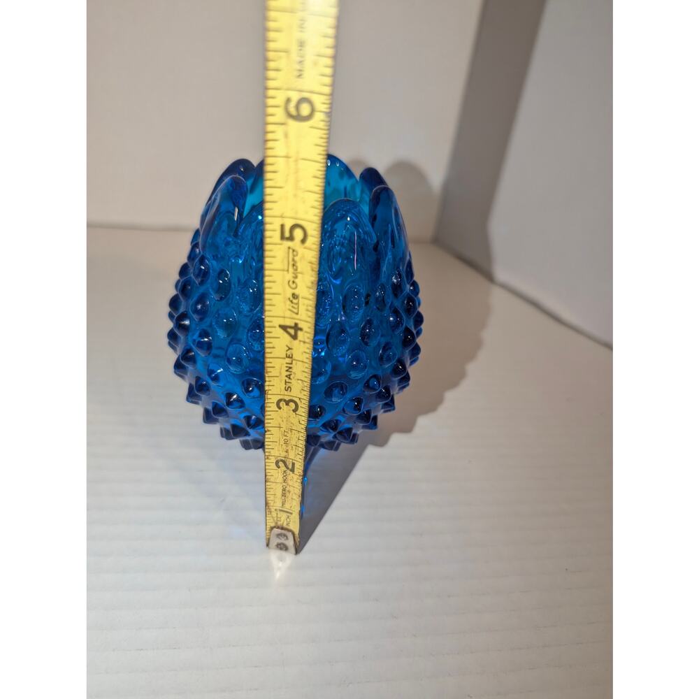 Vintage Fenton Glass Blue Hobnail Three Footed Vase - Picture 6 of 7